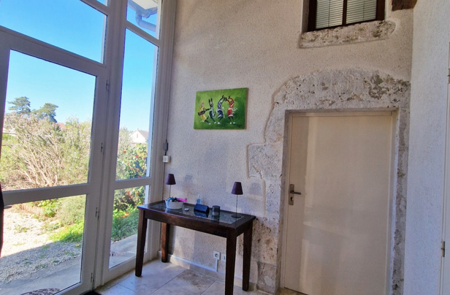 Photo 8